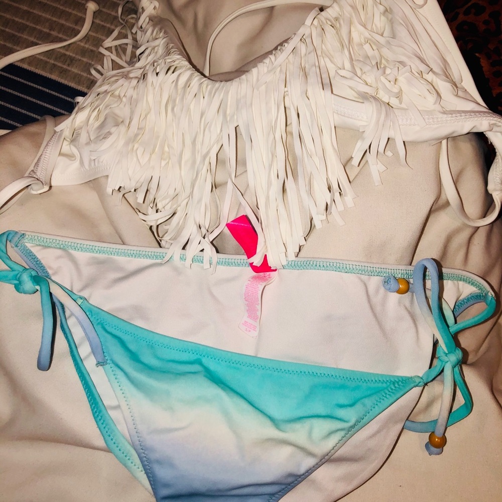 Victoria secrets bikini set small